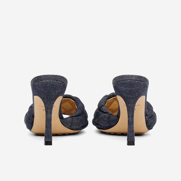 Bottega Veneta Matelasse Quilted Denim Mule Sandals Indigo Size EU 39 US 9 NEW - Picture 2 of 12